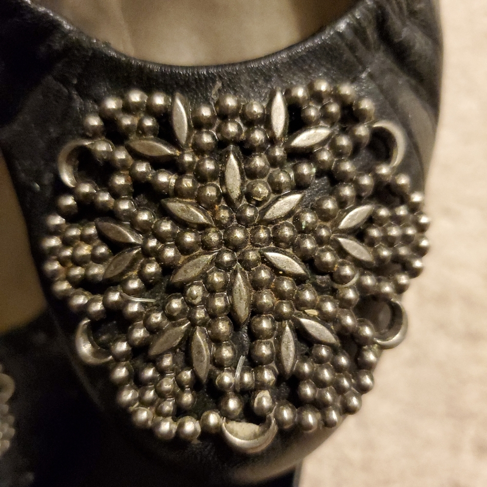 Tahari leather ballet Flats 7.5